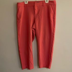 Old Navy pink capri Pants 16 Plus